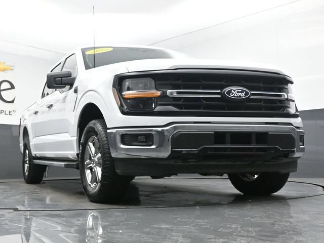Used 2025 Ford F150 XLT w/ Equipment Group 301A Standard AWD/4WD image 3