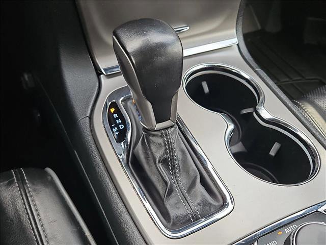 Used 2020 Jeep Grand Cherokee Overland image 12