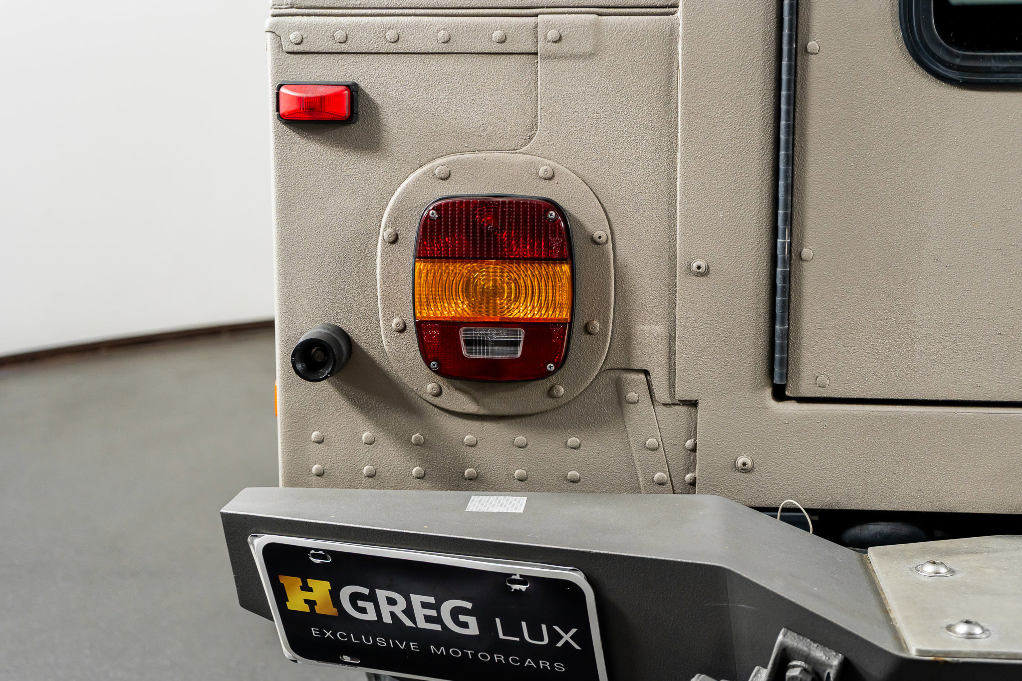 Used 2003 HUMMER H1 4-Door Wagon image 12