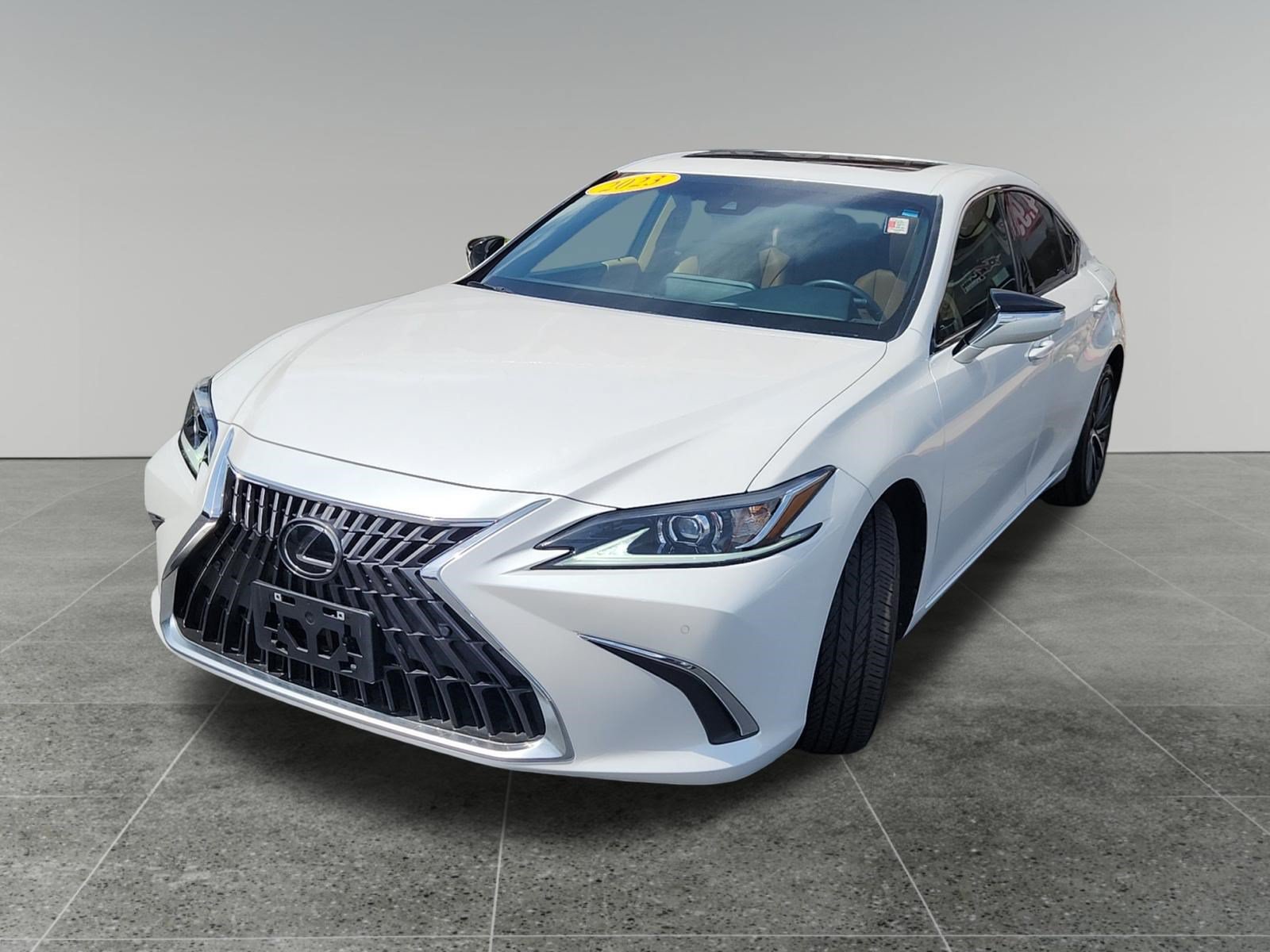 Used 2023 Lexus ES 300h w/ Premium Package FWD image 3