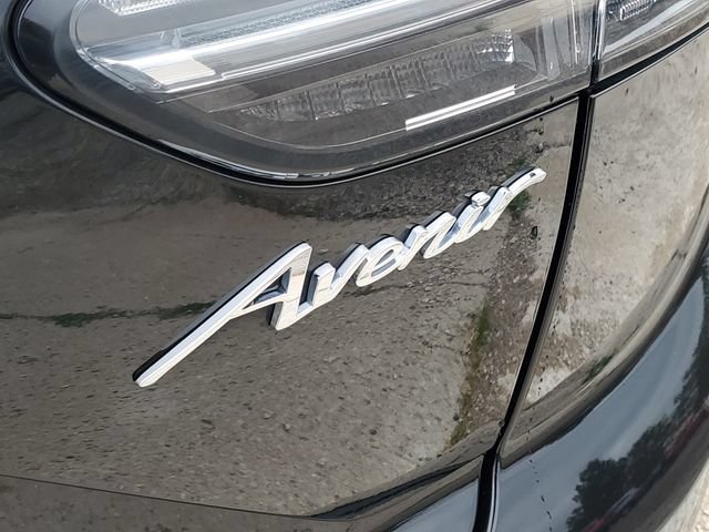 Used 2022 Buick Envision Avenir w/ Technology Package II AWD/4WD image 7
