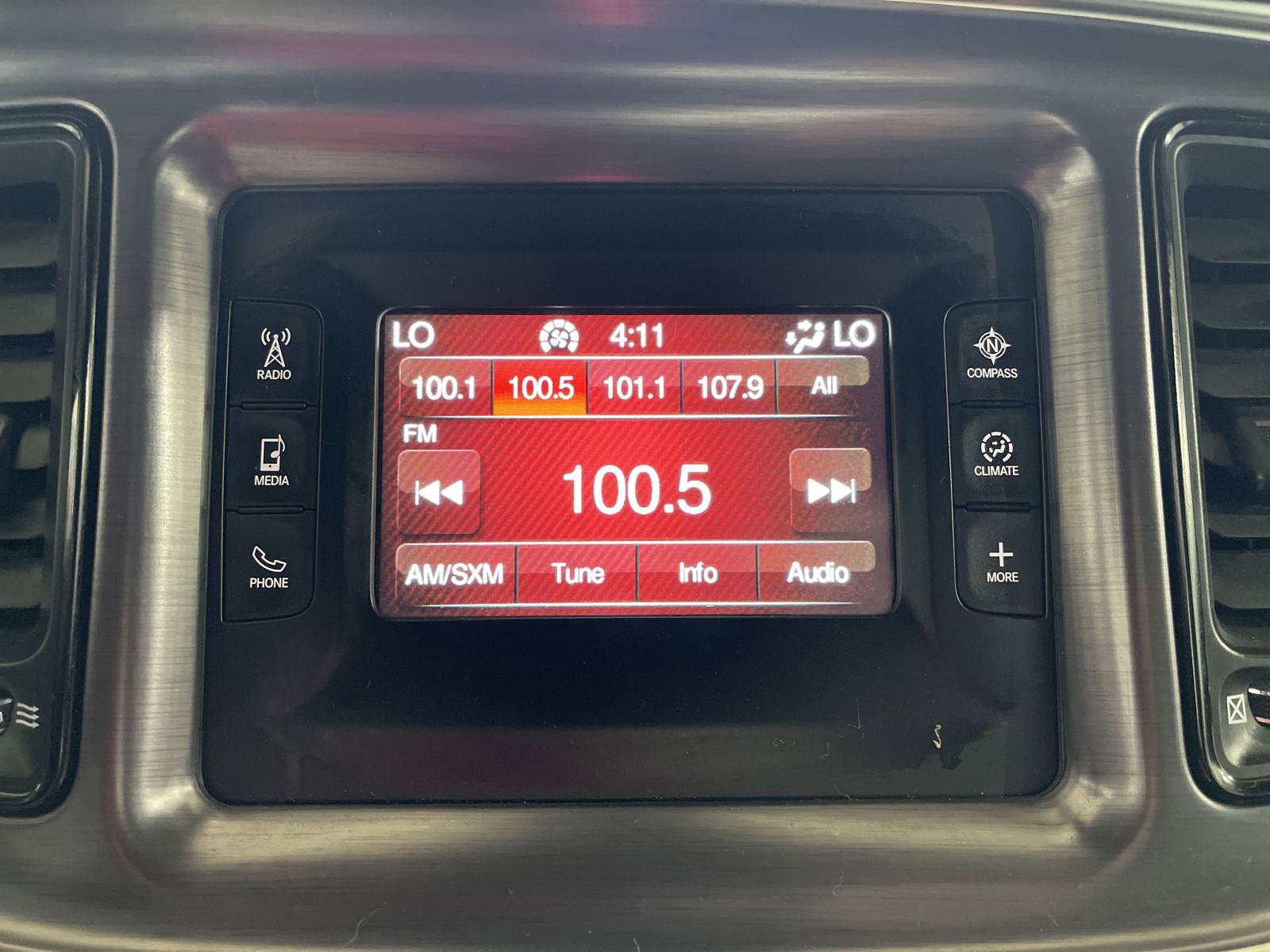 Used 2017 Dodge Challenger R/T image 17