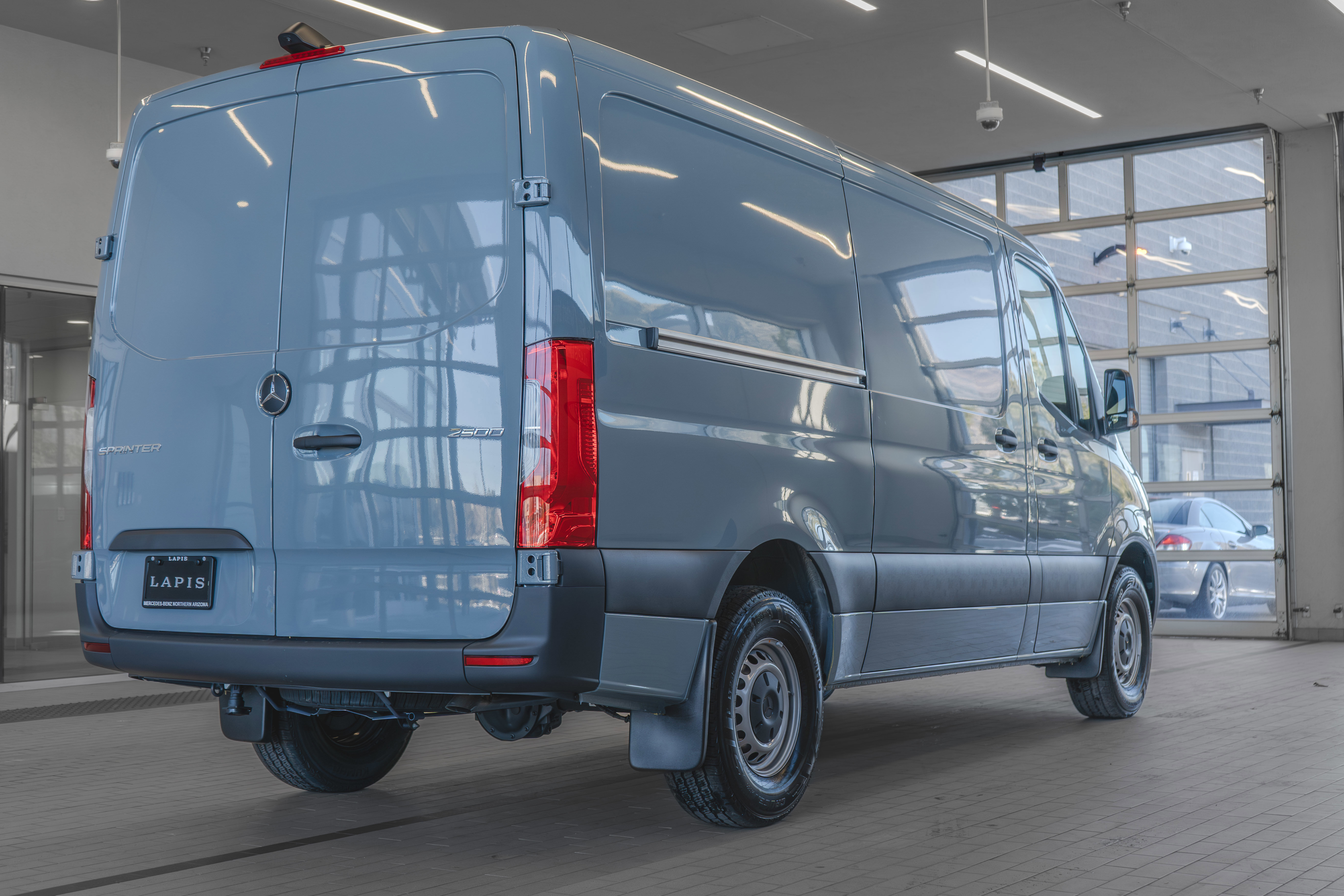 Used 2025 Mercedes-Benz Sprinter 2500 image 30