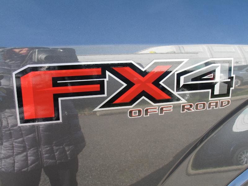 Used 2016 Ford F150 Platinum w/ Equipment Group 701A Luxury image 79