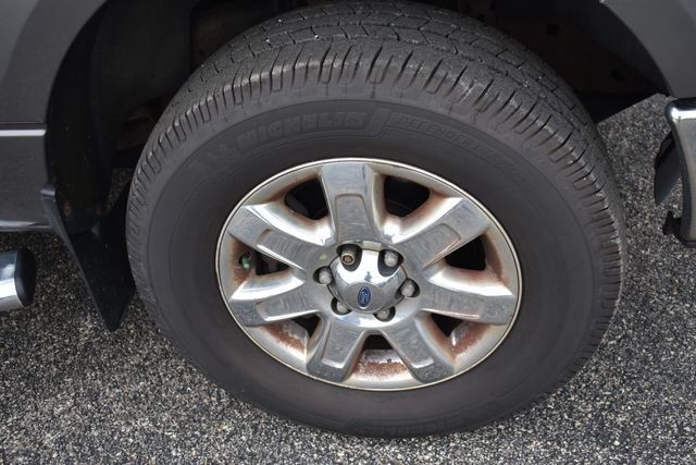 Used 2014 Ford F150 XLT w/ Equipment Group 302A Luxury AWD/4WD image 11