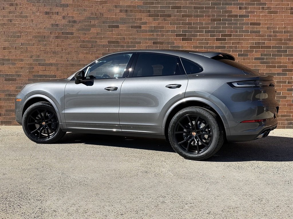 New 2026 Porsche Cayenne Coupe image 3