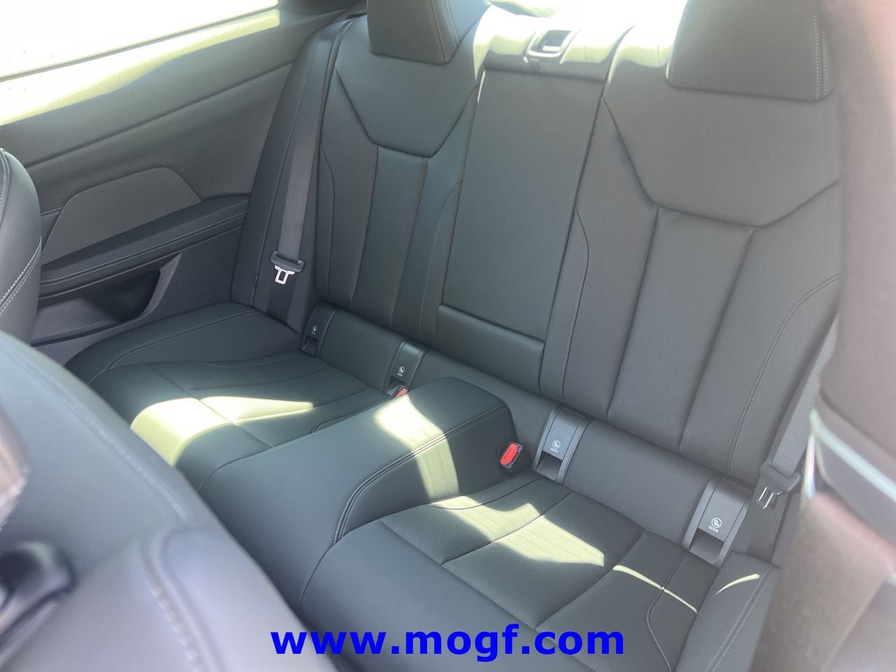 Used 2026 BMW 430i Coupe w/ M Sport Package RWD image 20