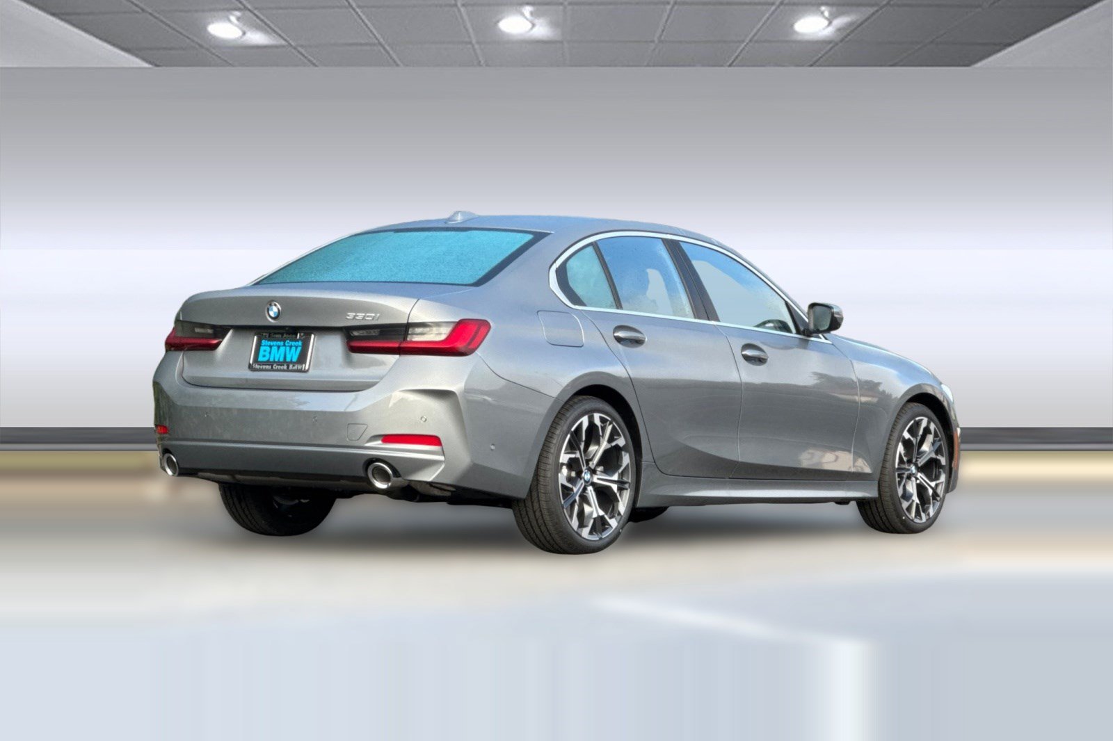 Used 2026 BMW 330i Sedan w/ Premium Package RWD image 9