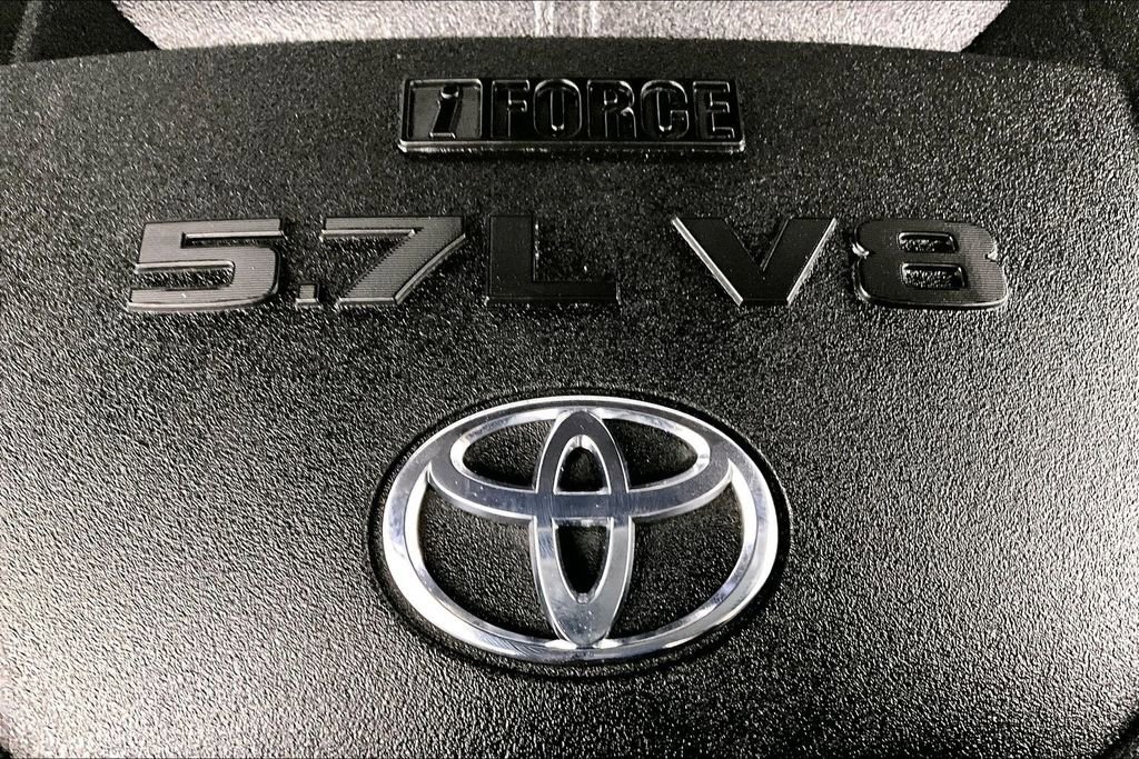 Used 2014 Toyota Tundra Limited image 31