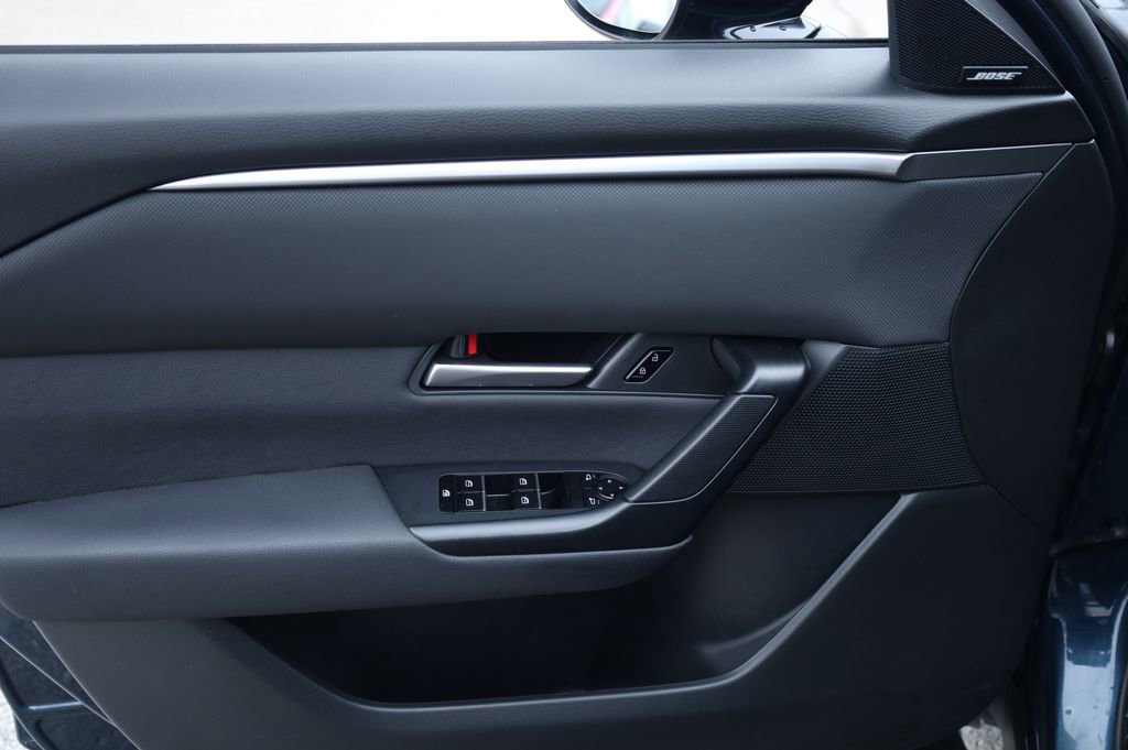 Used 2025 MAZDA CX-50 AWD 2.5 S w/ Premium Package image 17