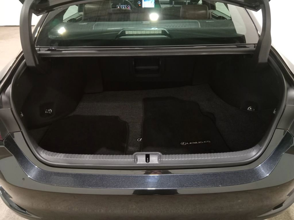 Used 2024 Lexus ES 350 w/ Premium Package image 5