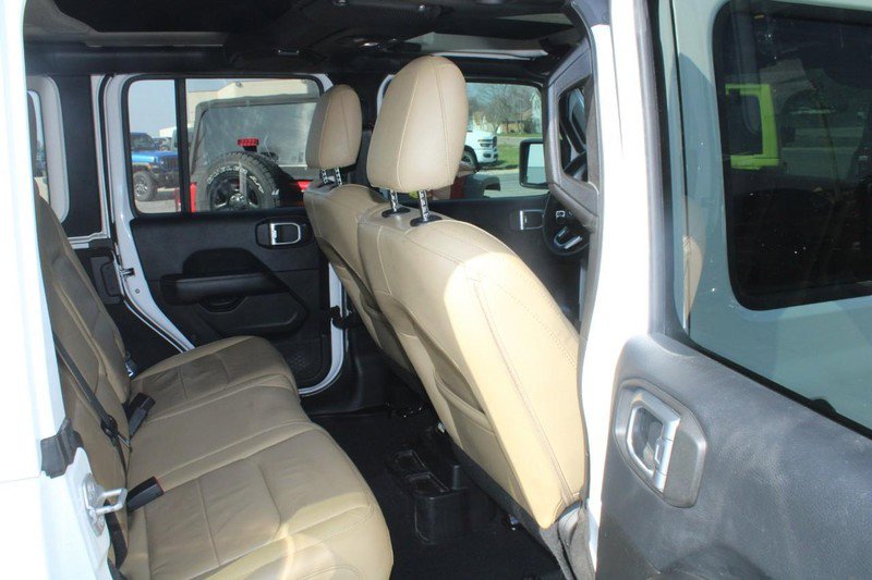 Used 2018 Jeep Wrangler Unlimited Sahara image 12