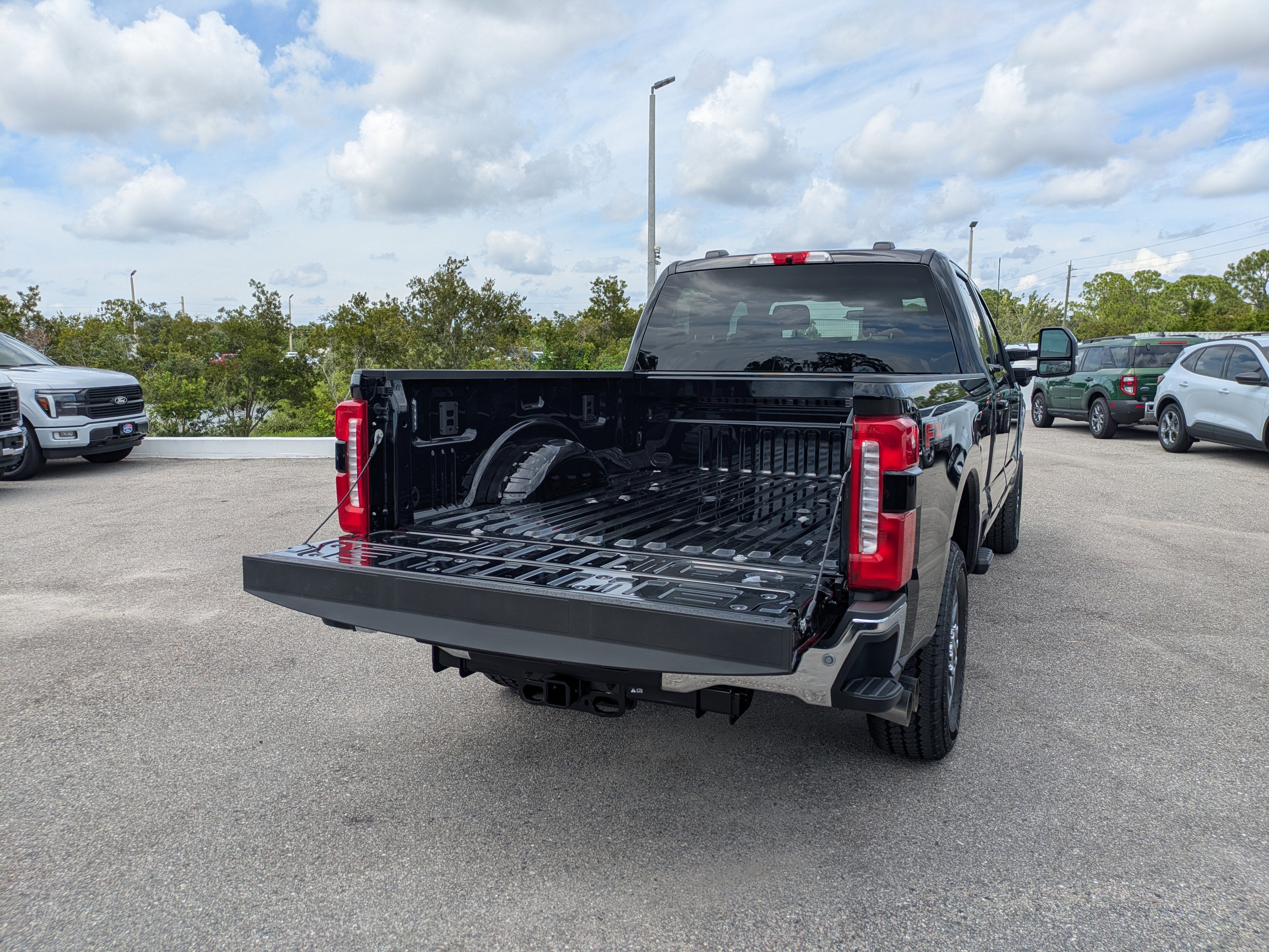 New 2026 Ford F250 Lariat w/ FX4 Off-Road Package image 14