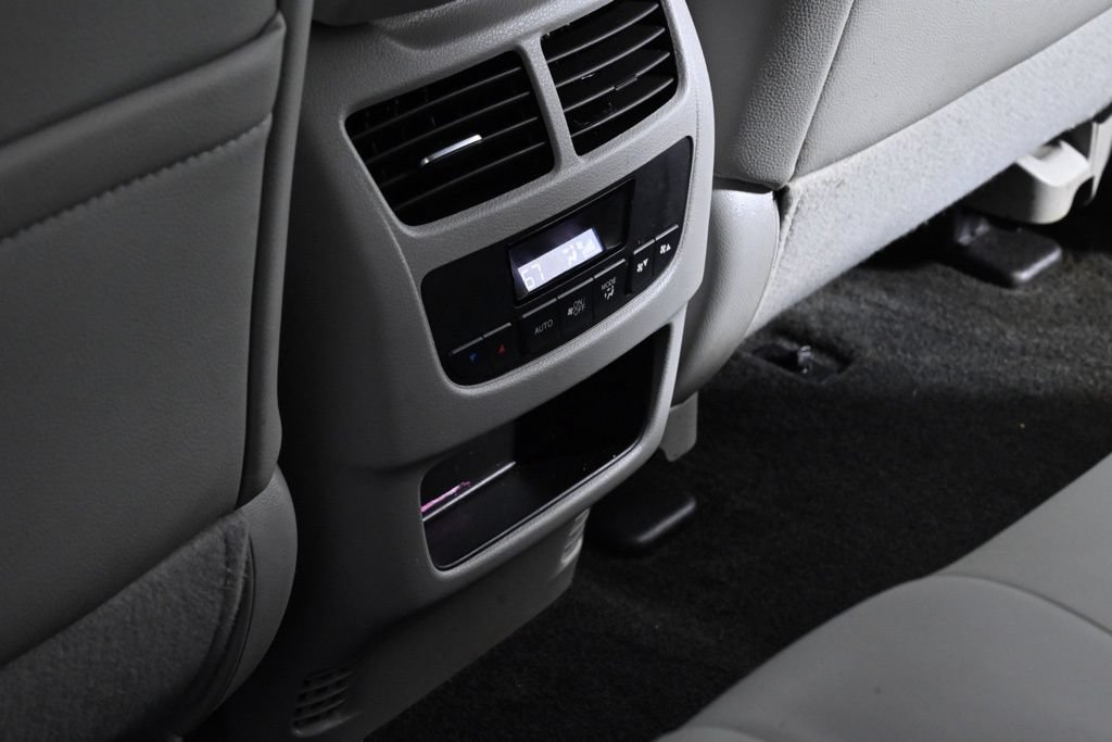 Used 2015 Acura MDX SH-AWD image 24