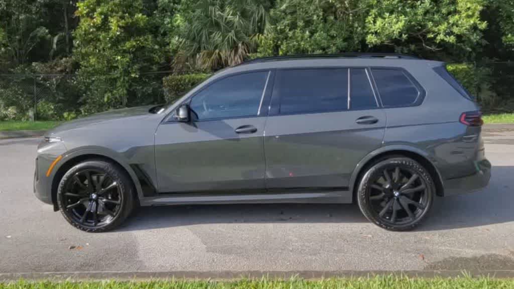 Used 2026 BMW X7 M60i AWD/4WD image 5
