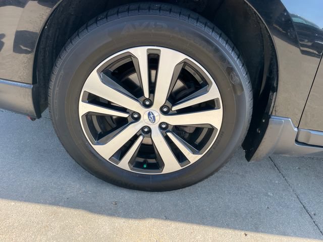 Used 2018 Subaru Outback 2.5i Limited AWD/4WD image 29
