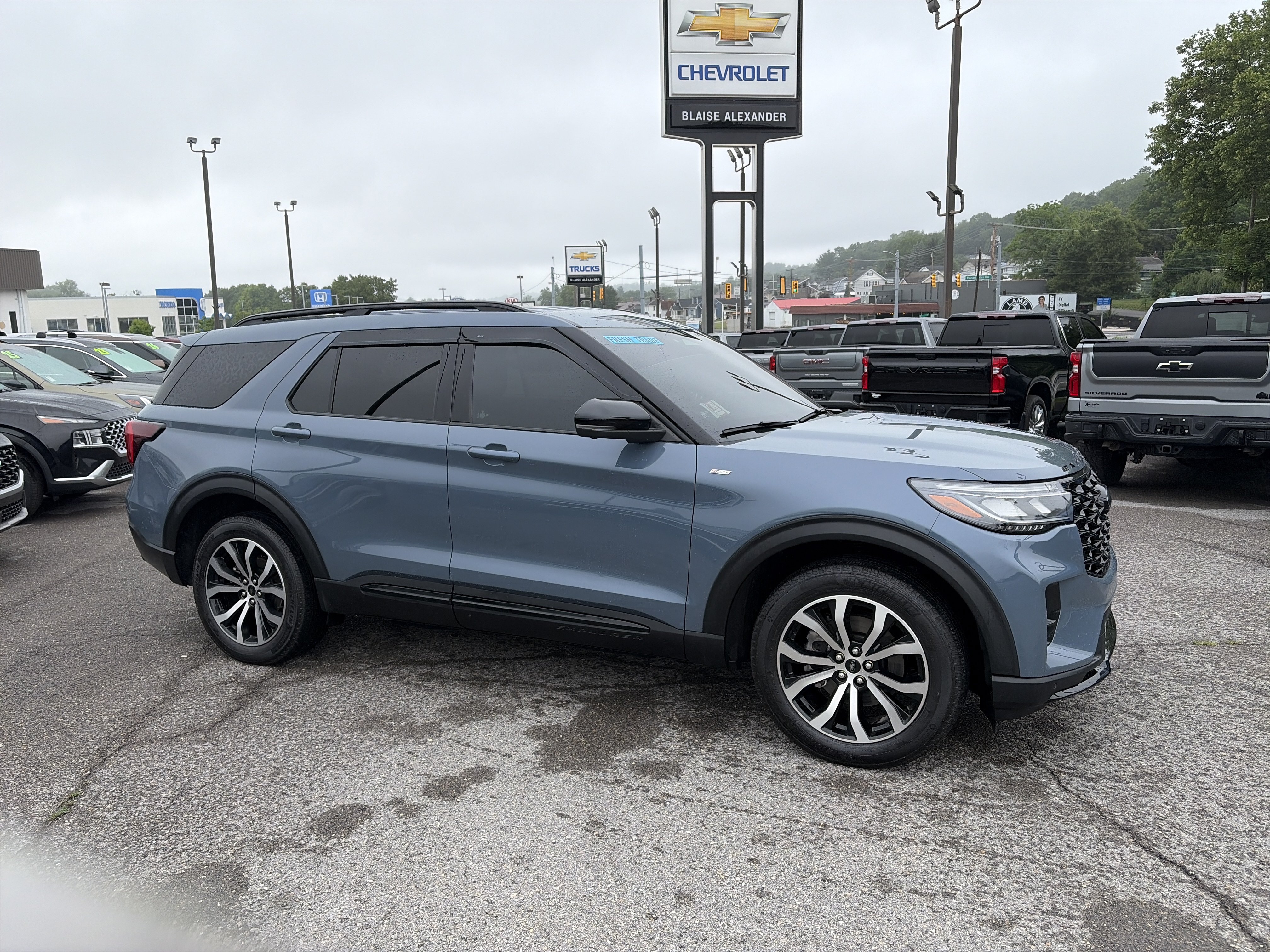 Used 2025 Ford Explorer ST-Line