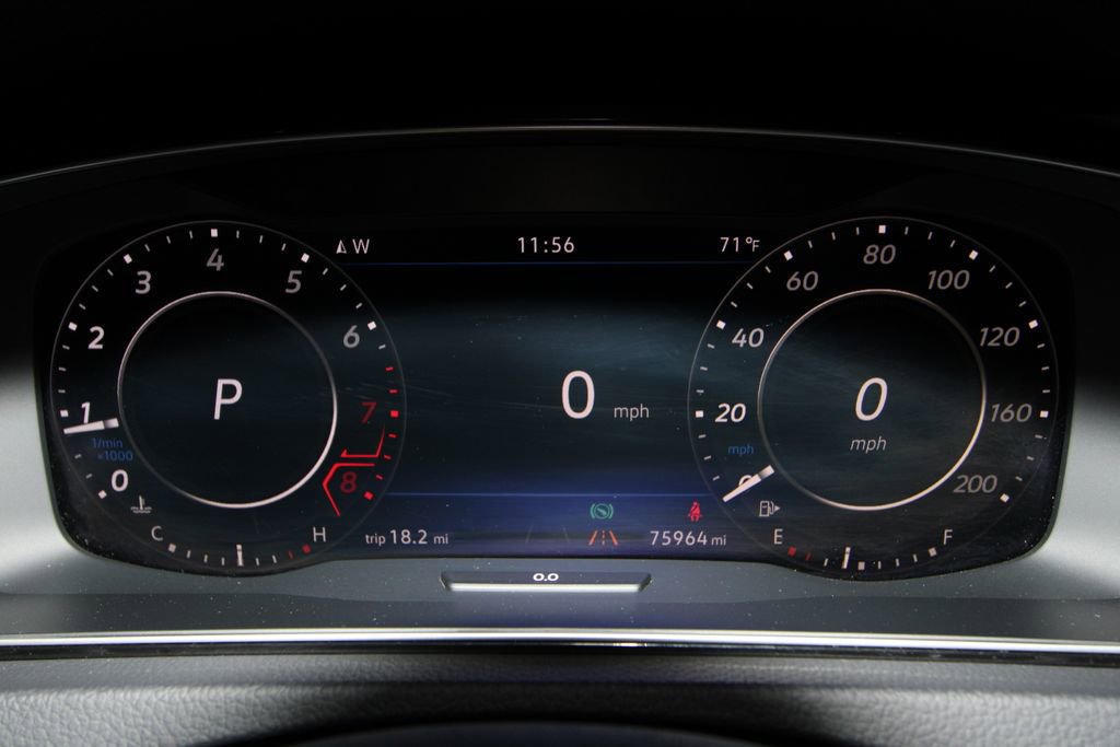 Used 2019 Volkswagen Golf R 4-Door image 10