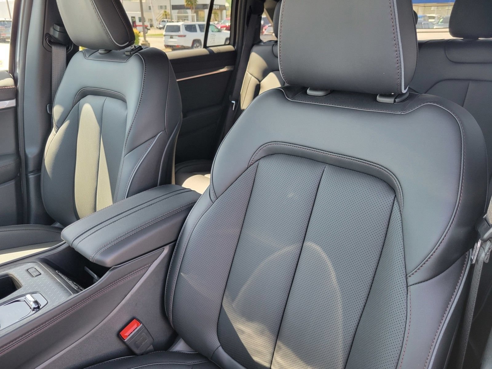 New 2025 Jeep Wagoneer S Limited AWD/4WD image 14