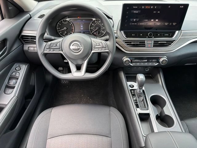 New 2026 Nissan Altima 2.5 SV w/ SV Special Edition Package FWD image 17