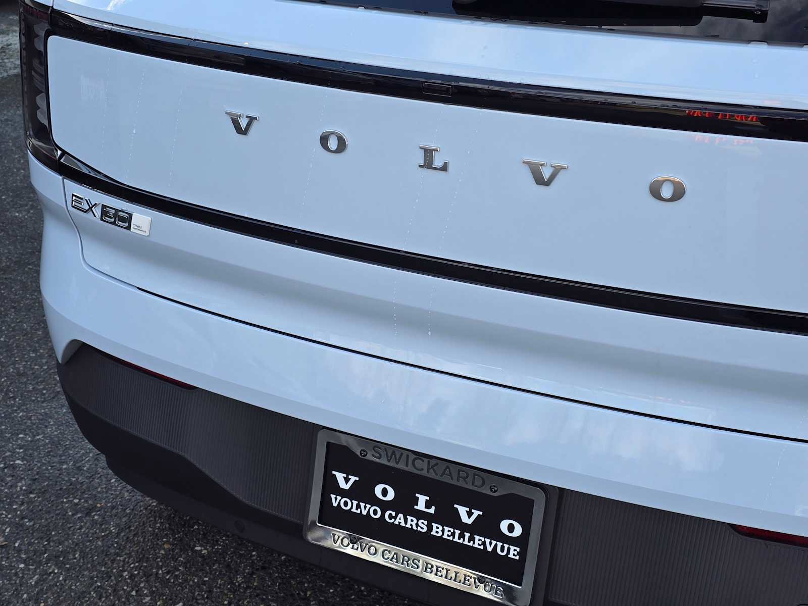 New 2026 Volvo EX30 Plus w/ Protection Package Premier AWD/4WD image 13