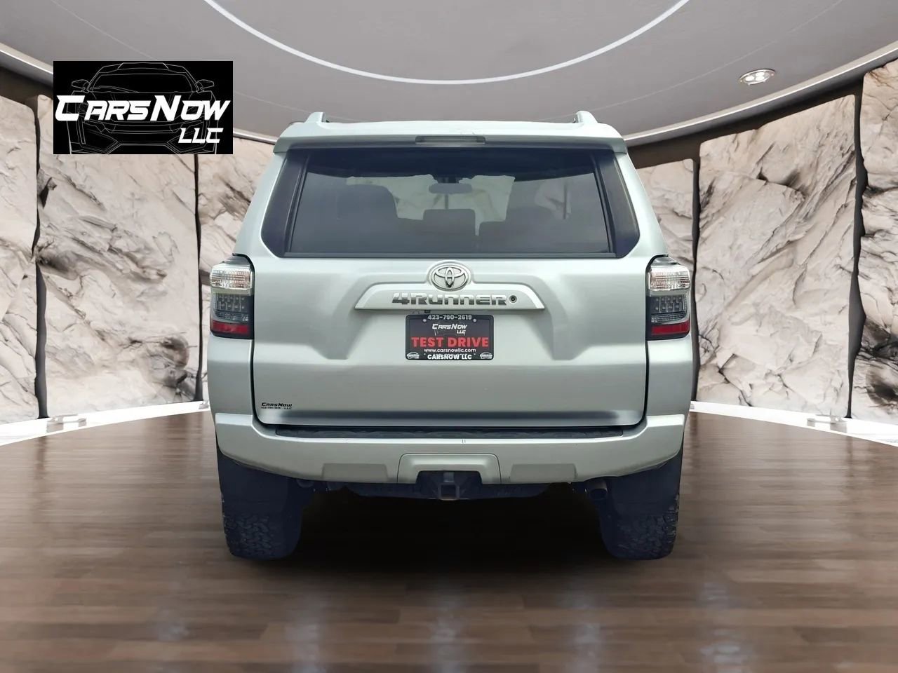 Used 2017 Toyota 4Runner SR5 image 5