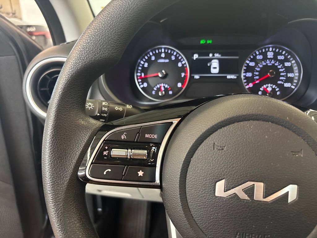 Certified 2023 Kia Forte LXS FWD image 17