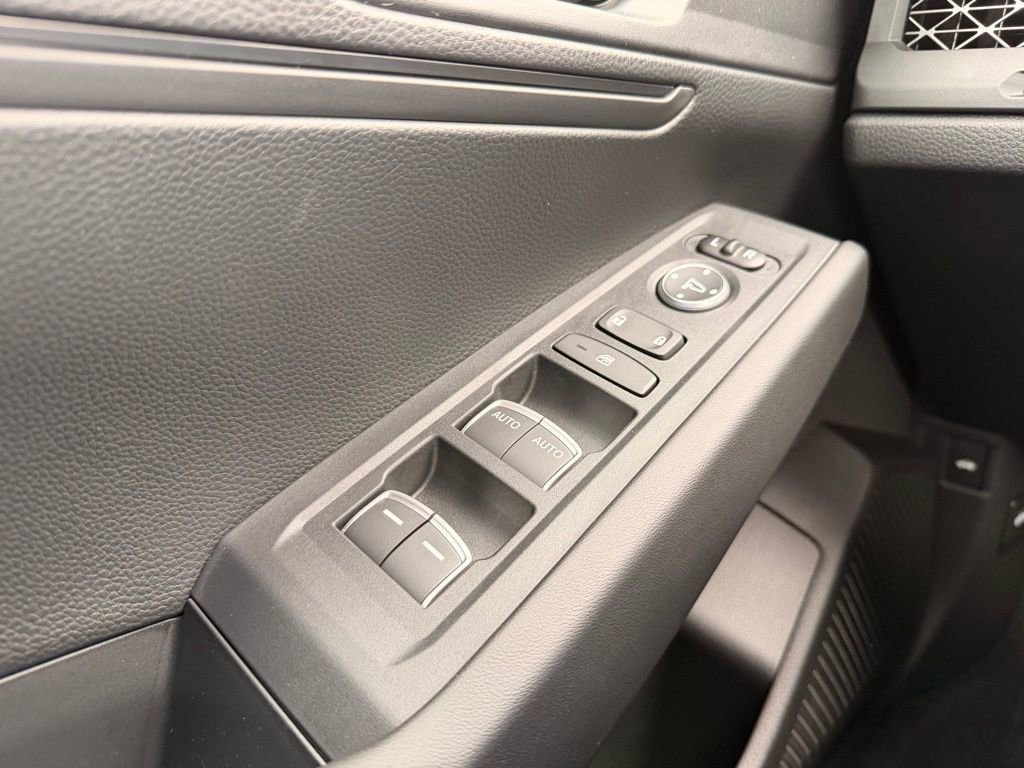 New 2025 Honda Accord LX image 12