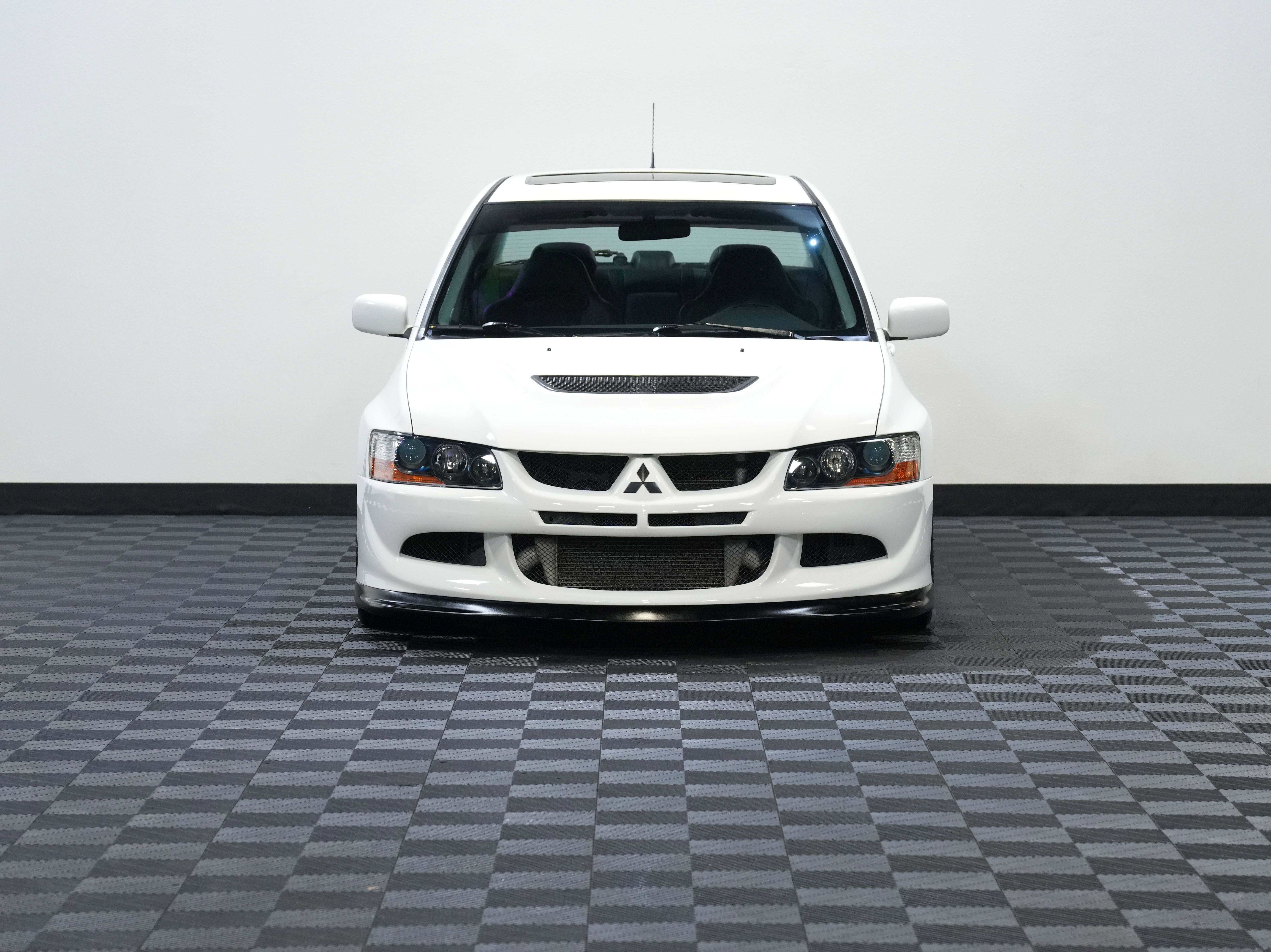 Used 2005 Mitsubishi Lancer Evolution image 4