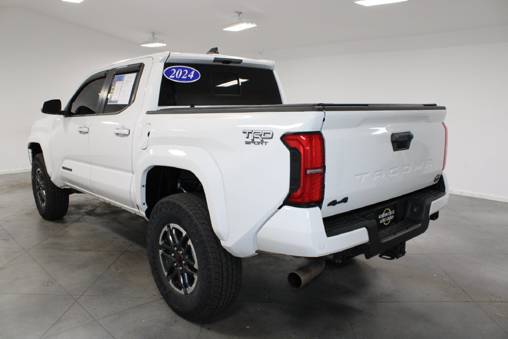 Used 2024 Toyota Tacoma TRD Sport w/ TRD Sport Upgrade Package AWD/4WD image 7