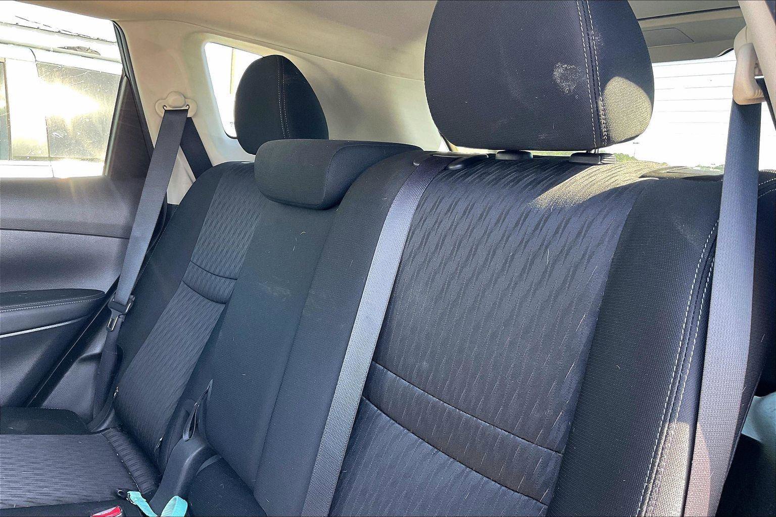 Used 2019 Nissan Rogue SV AWD/4WD image 5