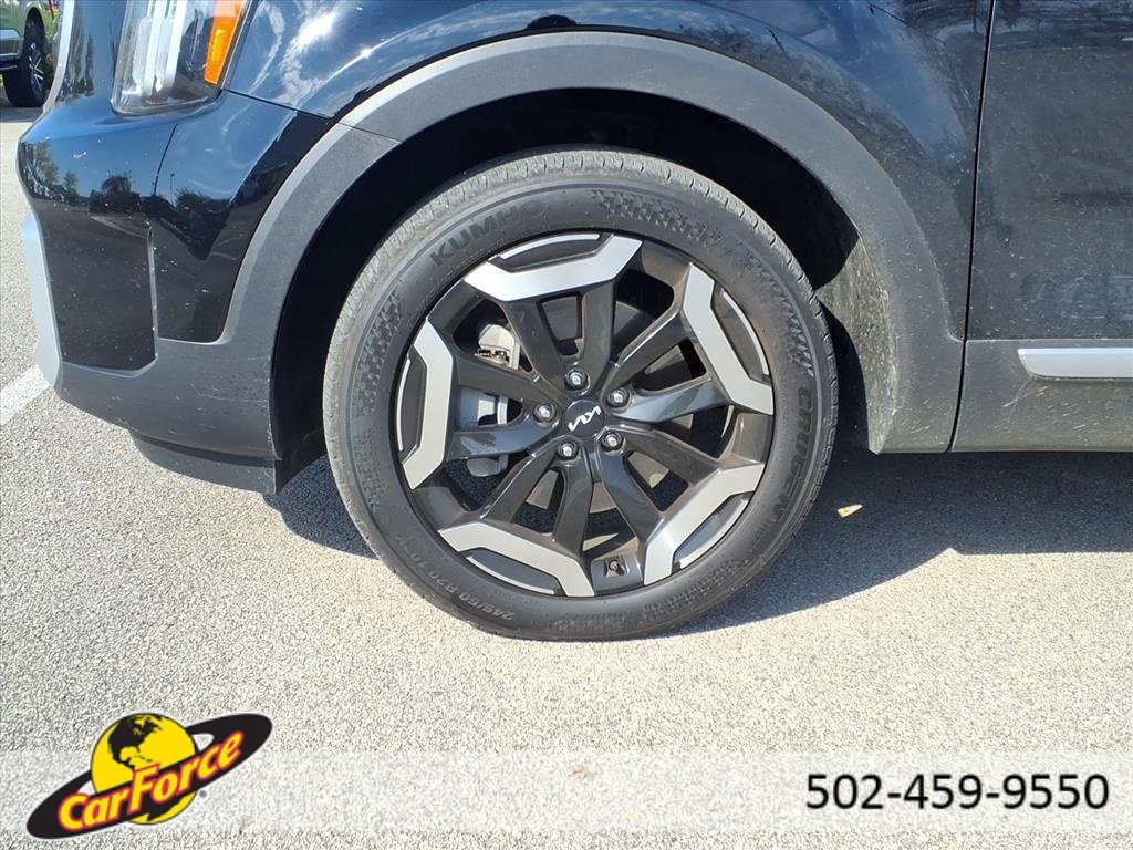 Used 2025 Kia Telluride S image 16