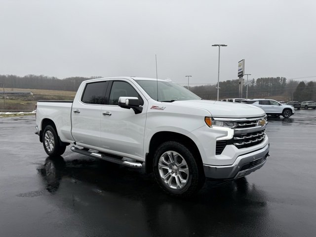Used 2024 Chevrolet Silverado 1500 LTZ image 4