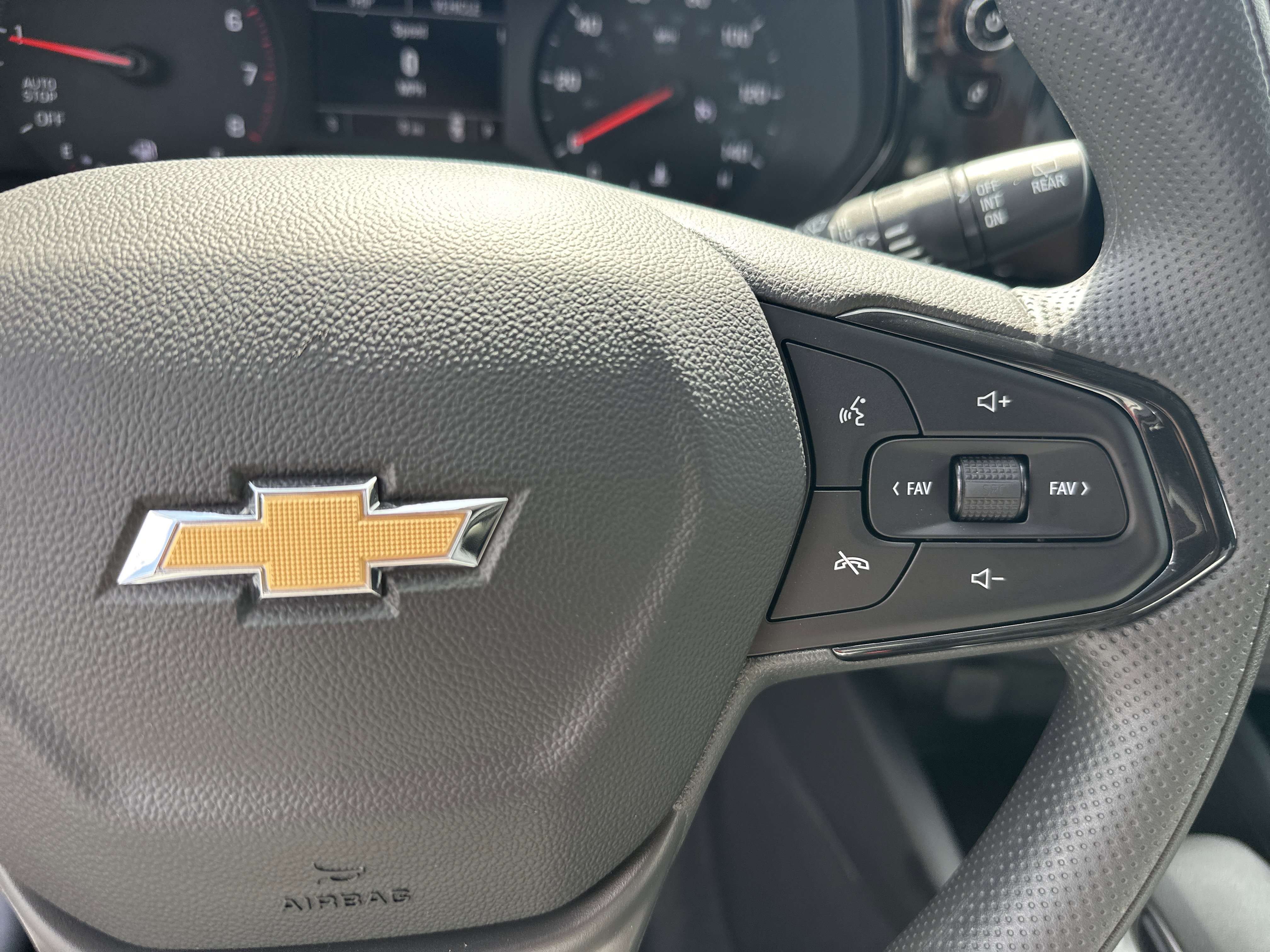 New 2026 Chevrolet Trax LS w/ LS Convenience Package FWD image 27