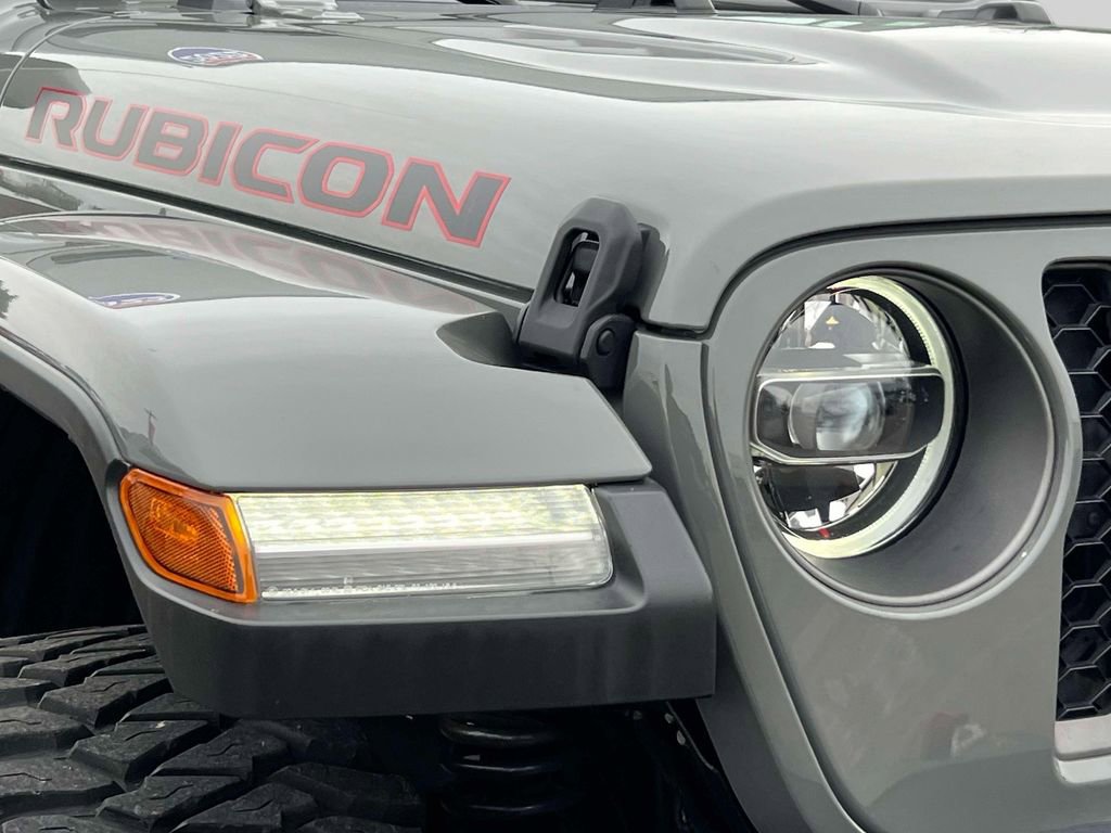 Used 2022 Jeep Gladiator Rubicon w/ Dual Top Group AWD/4WD image 10
