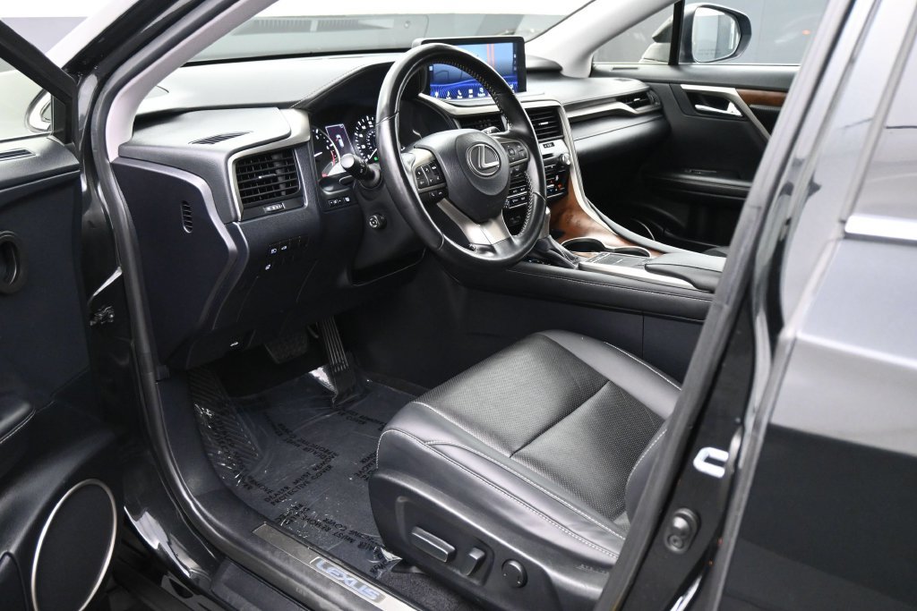 Used 2022 Lexus RX 350L Premium w/ Premium Package AWD/4WD image 2