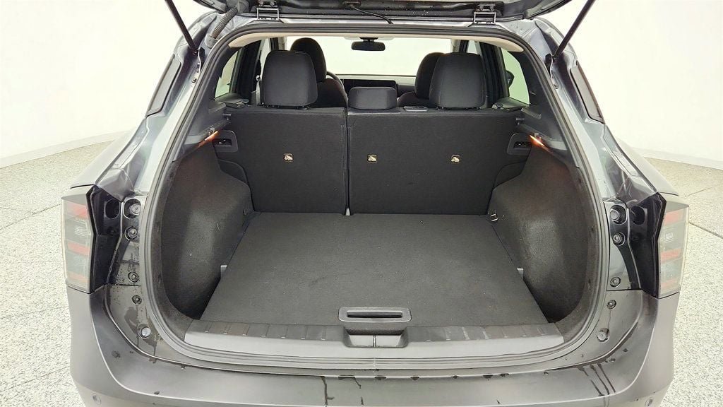 Used 2025 Nissan Kicks SV FWD image 20