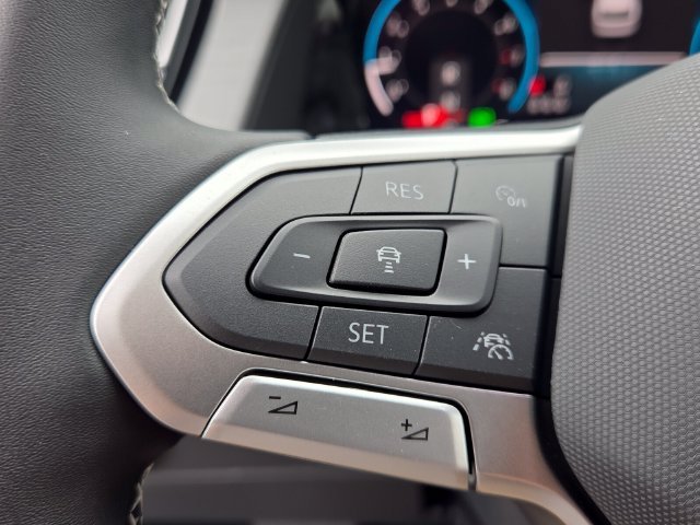 New 2026 Volkswagen Atlas Cross Sport SE FWD image 24