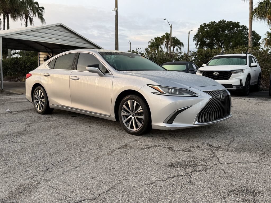Used 2020 Lexus ES 350 w/ Accessory Package 2 FWD image 2