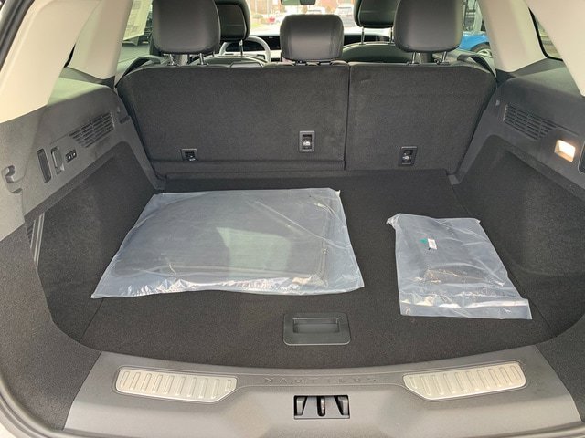 New 2026 Lincoln Nautilus Reserve AWD/4WD image 12