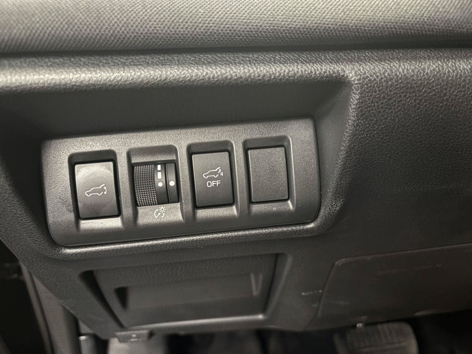 Used 2025 Subaru Outback Premium AWD/4WD image 27