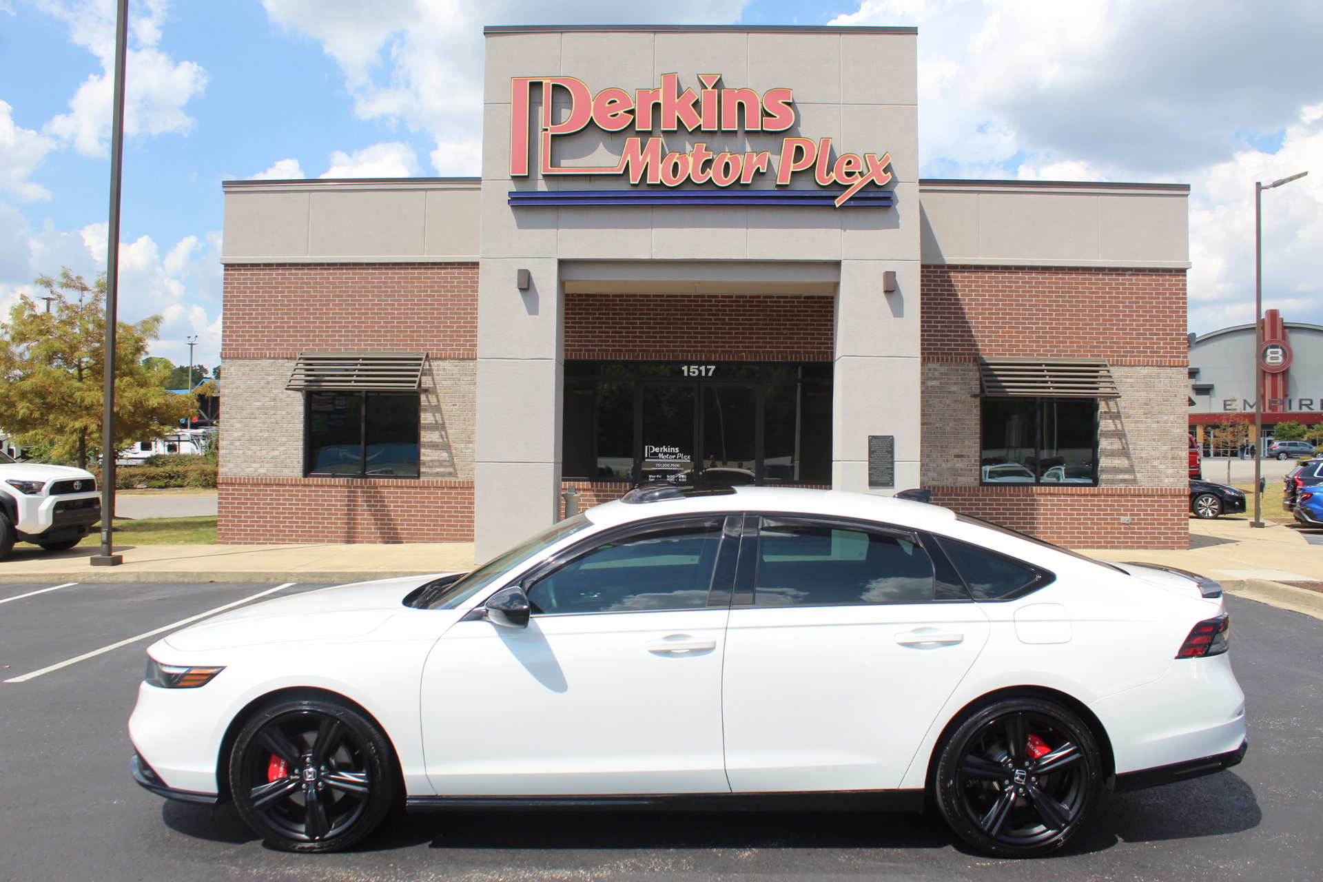 Used 2025 Honda Accord Sport image 9