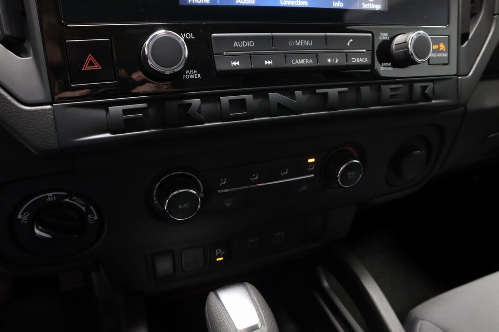 Certified 2025 Nissan Frontier S image 31
