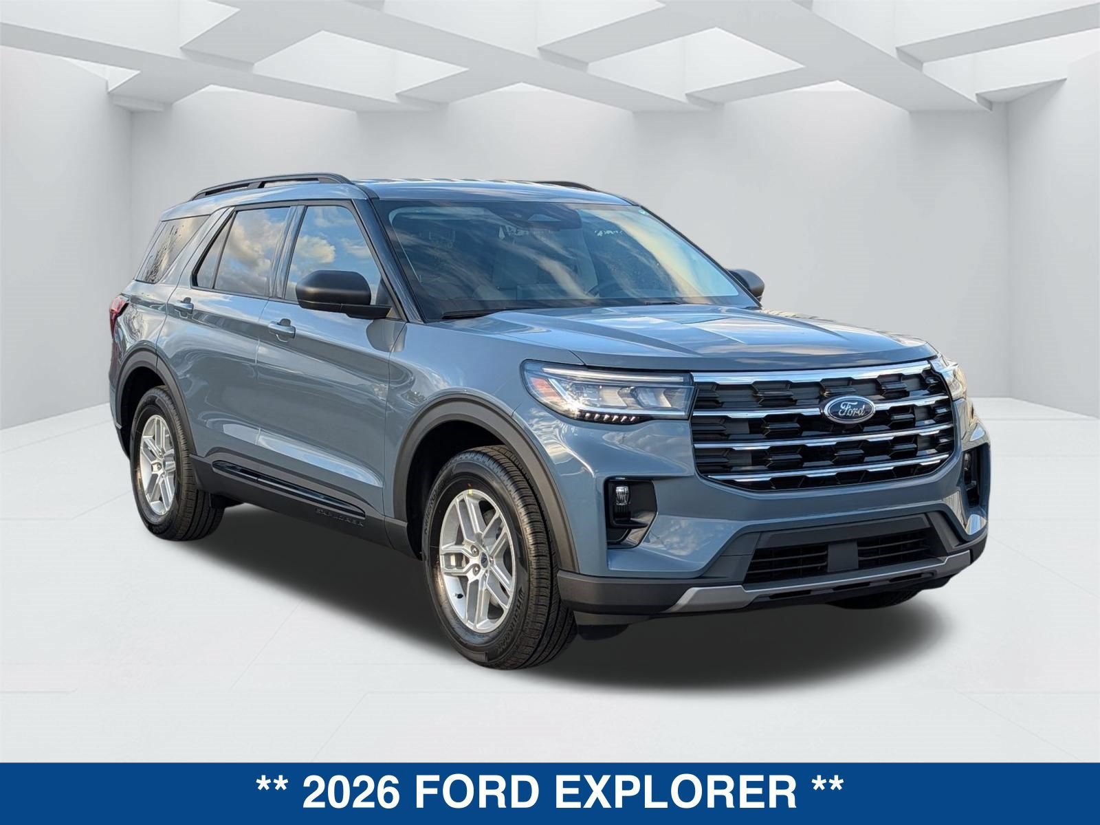 New 2026 Ford Explorer Active w/ Active Comfort Package RWD video 3