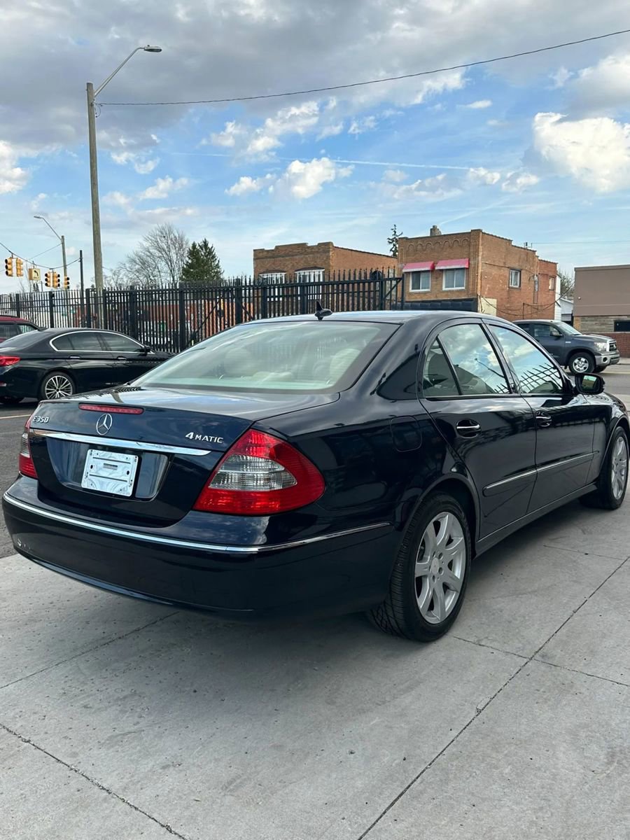 Used 2008 Mercedes-Benz E 350 4MATIC Sedan w/ Premium Pkg 1 image 2