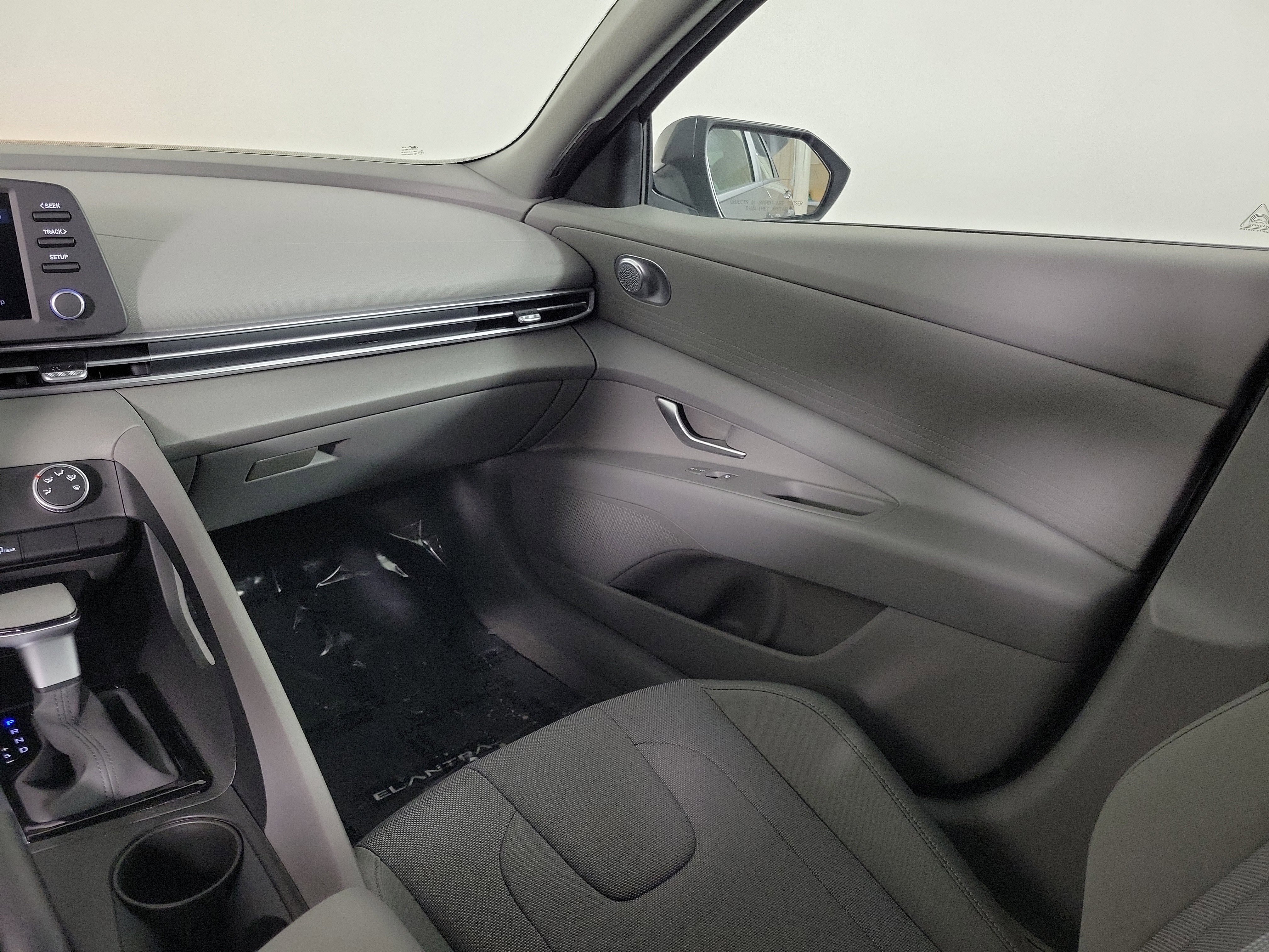 New 2026 Hyundai Elantra SE image 7