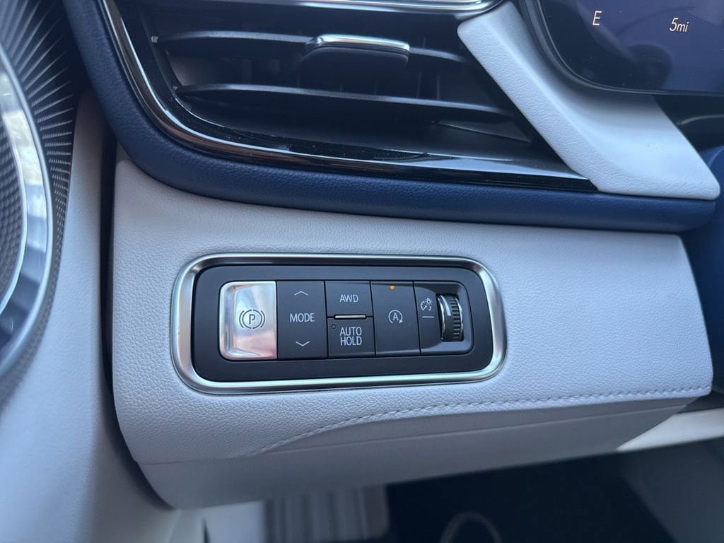 New 2026 Buick Enclave Avenir w/ Super Cruise Package image 32