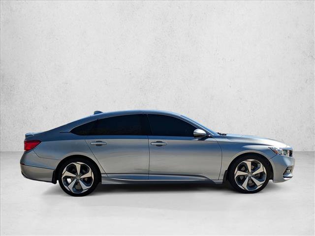Used 2019 Honda Accord Touring image 4