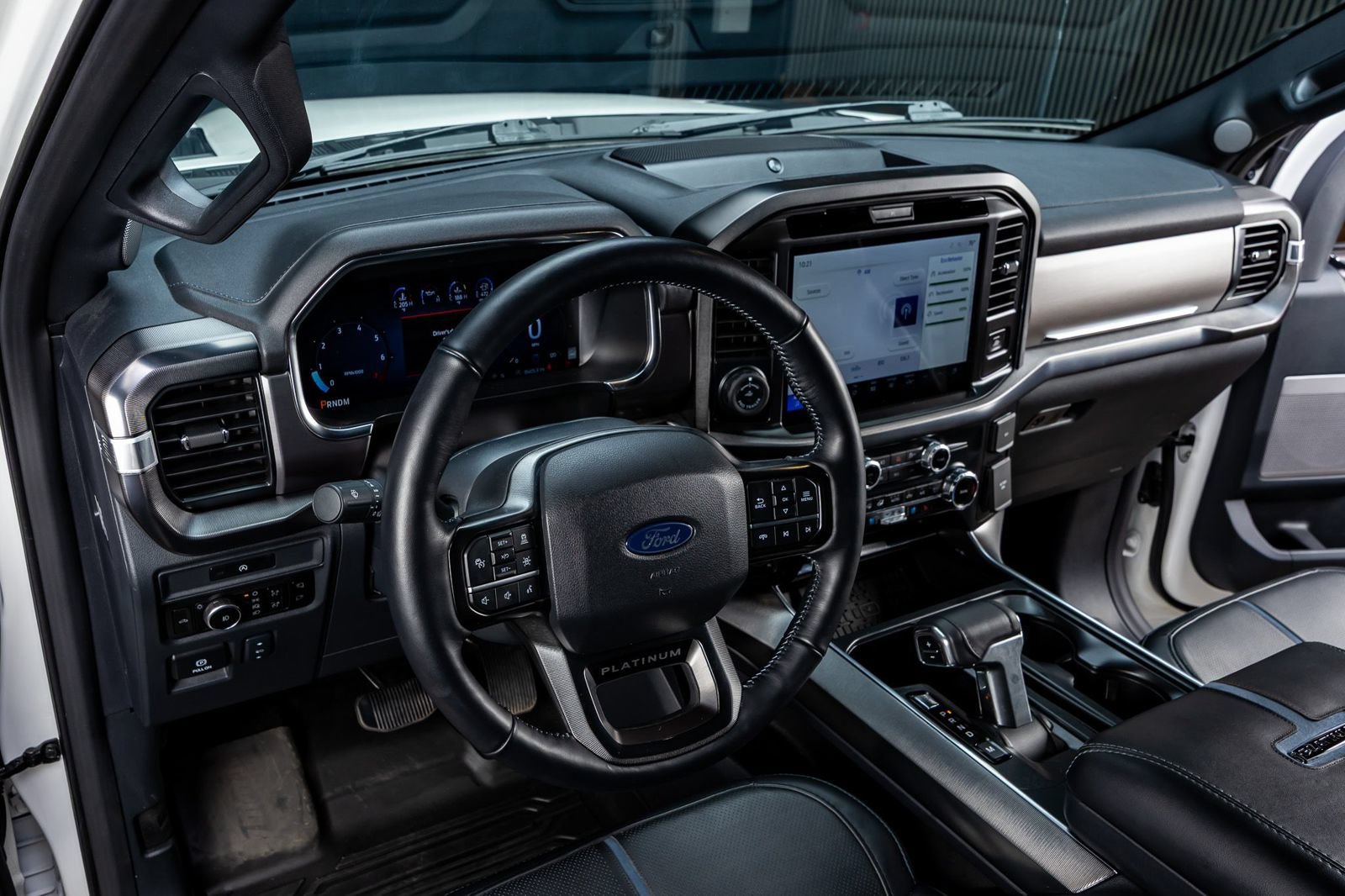 Used 2025 Ford F150 Platinum AWD/4WD image 17