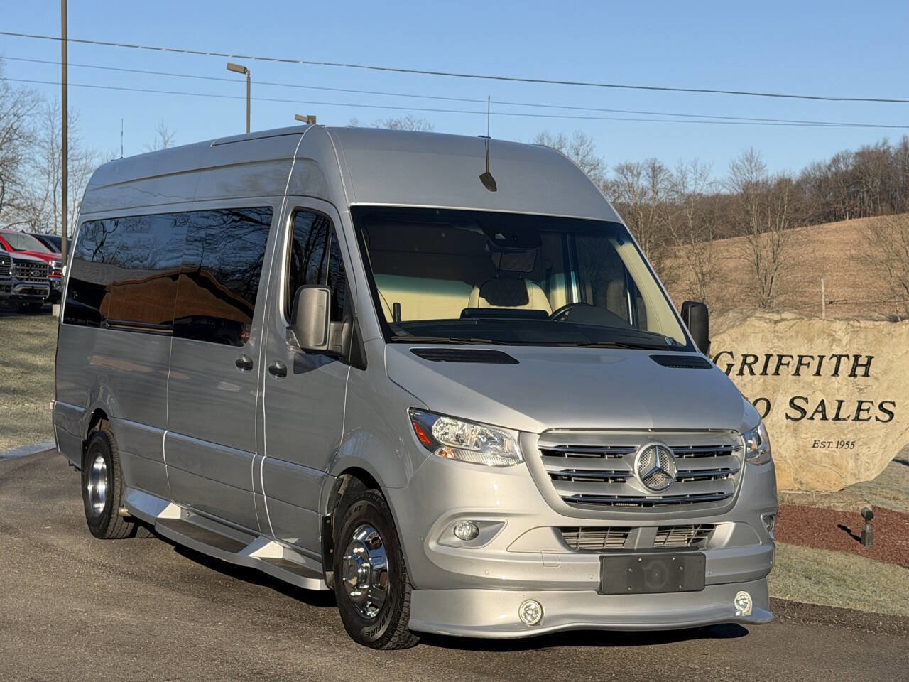 Used 2019 Mercedes-Benz Sprinter 170 image 1